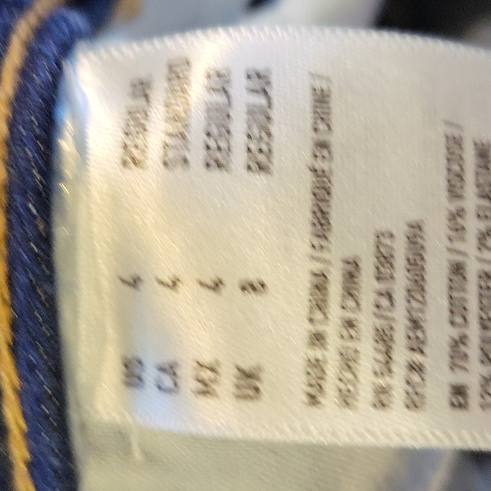 AMERICAN EAGLE OUTFITTERS JEGGING SZ 4 LIKE NEW - Picture 9 of 10